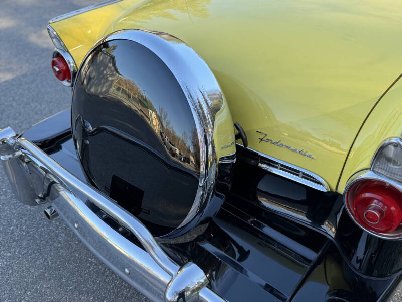 1955 Ford Sunliner