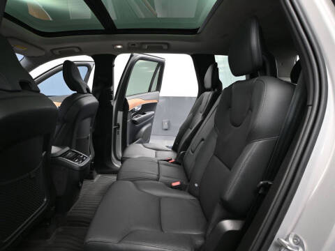 2024 Volvo XC90 B5 Plus Bright Theme