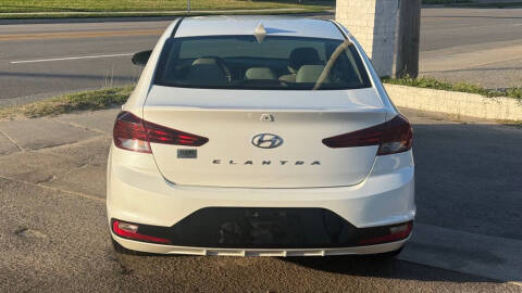 2019 Hyundai Elantra
