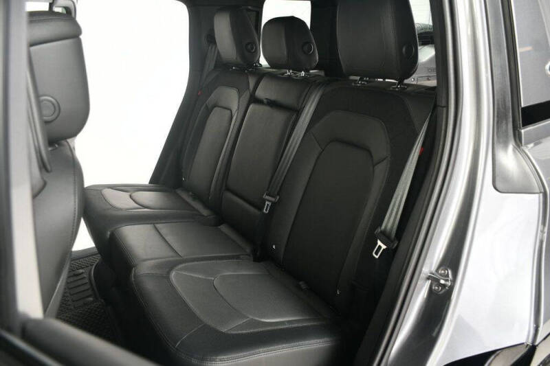 2023 Land Rover Defender 110 X-Dynamic SE