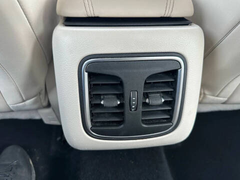 2016 Chrysler 200 Limited Platinum