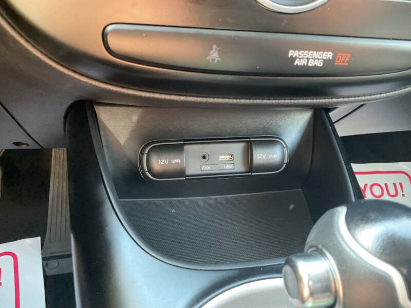 2017 Kia Soul +