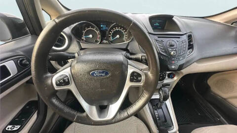 2015 Ford Fiesta SE