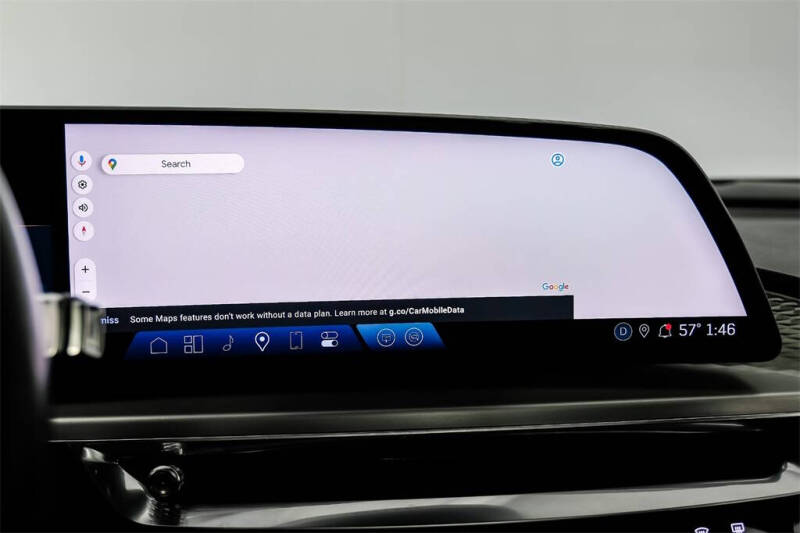 2024 Cadillac LYRIQ Luxury 1