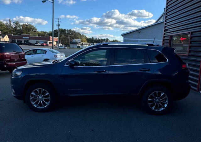 2019 Jeep Cherokee for sale at SIGNATURE AUTOS LLC in Weston, WI