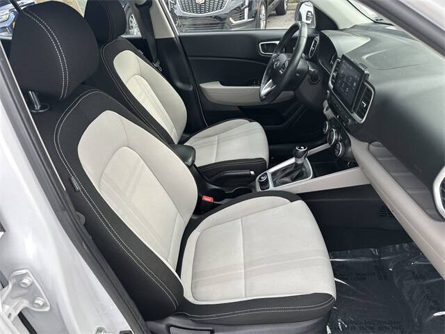 2024 Hyundai Venue SEL