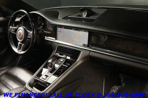 2017 Porsche Panamera