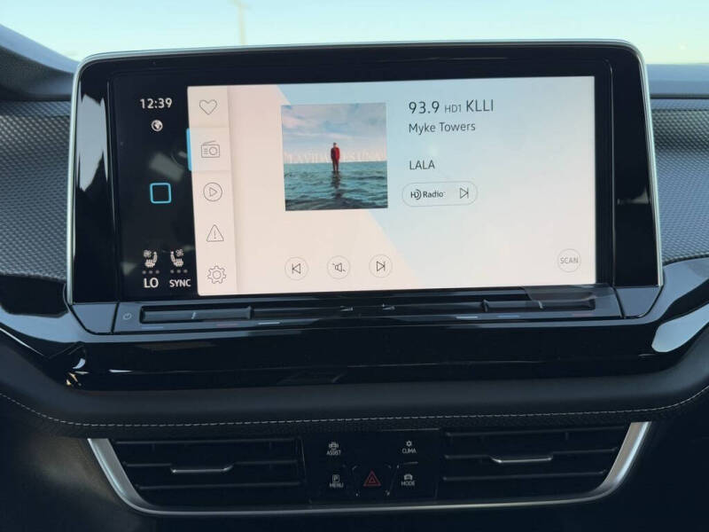 2026 Volkswagen Atlas Cross Sport SEL R-Line Black 4Motion