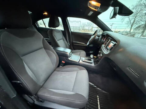 2017 Dodge Charger SE