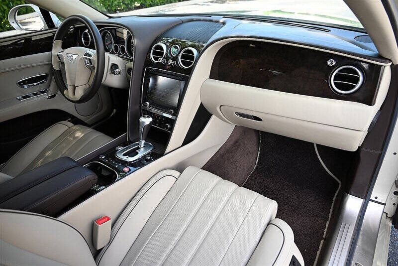 2014 Bentley Flying Spur 24