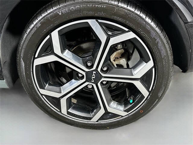 2023 Kia Niro Plug-In Hybrid SX Touring