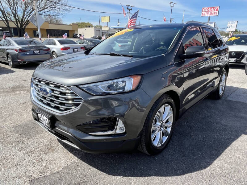 2020 Ford Edge Titanium