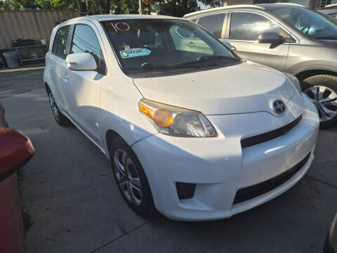 2010 Scion xD