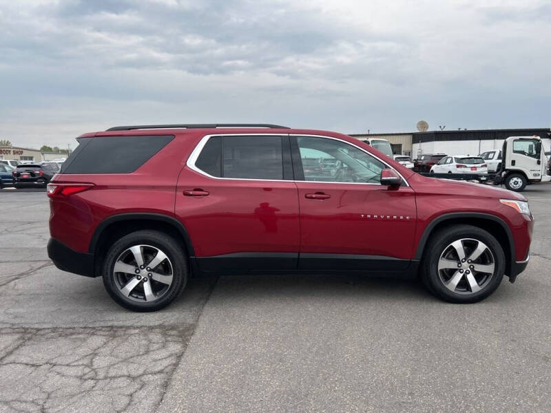 Used 2021 Chevrolet Traverse 3LT with VIN 1GNEVHKW3MJ139330 for sale in Cape Girardeau, MO
