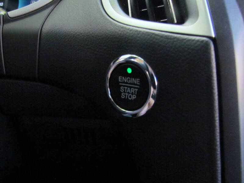 2021 Ford Edge SE