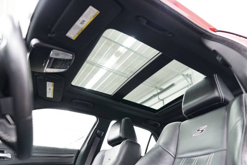 2016 Chrysler 300