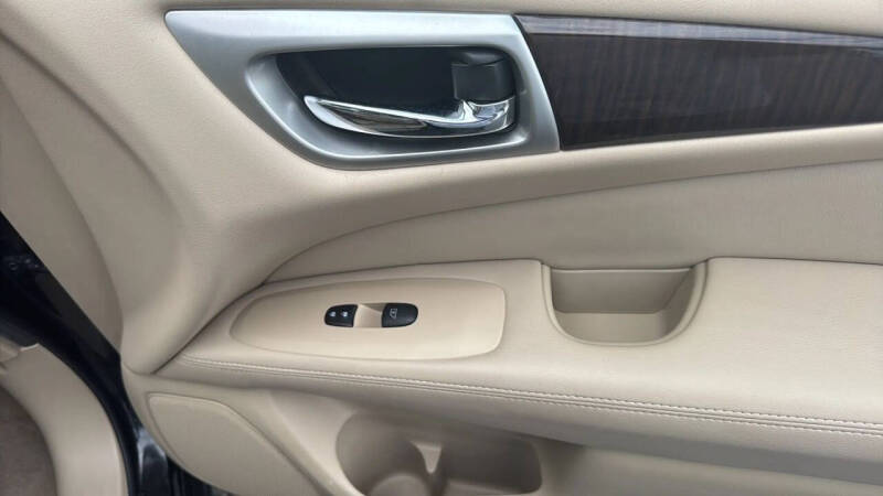 2014 Nissan Pathfinder Platinum