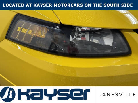 2004 Ford Mustang GT Deluxe