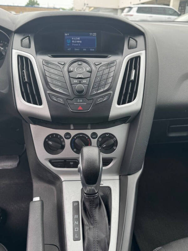 2014 Ford Focus SE