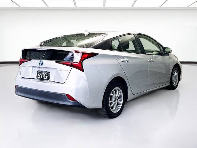 2022 Toyota Prius LE
