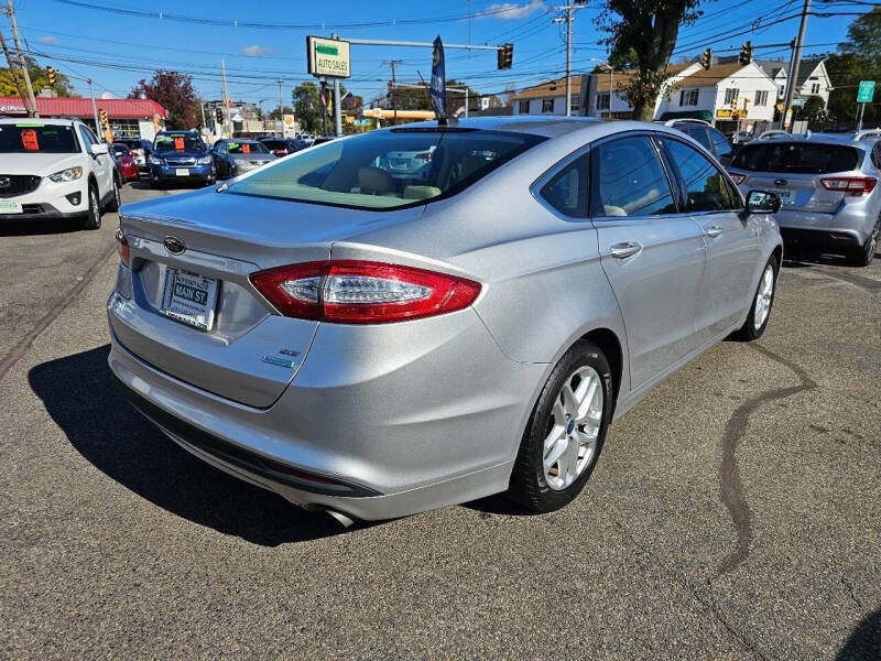 2014 Ford Fusion SE