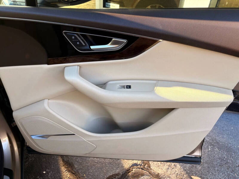 2019 Audi Q7 quattro Prestige 55 TFSI