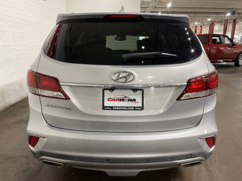 2017 Hyundai Santa Fe SE