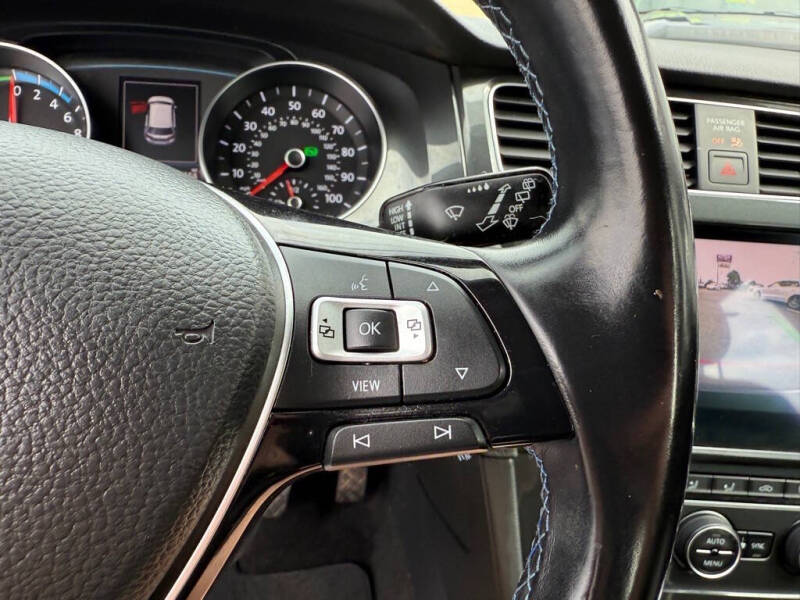 2019 Volkswagen e-Golf SE