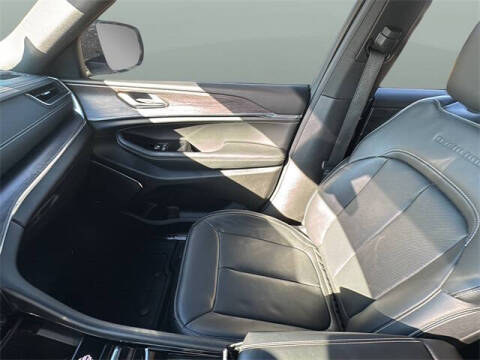 2023 Jeep Grand Cherokee L Overland