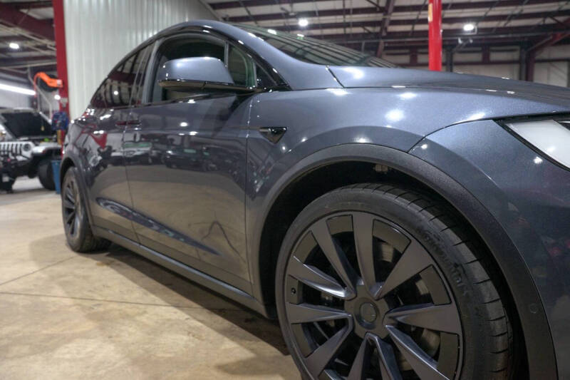 2022 Tesla Model X Plaid