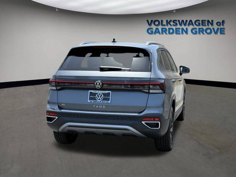 2025 Volkswagen Taos SE
