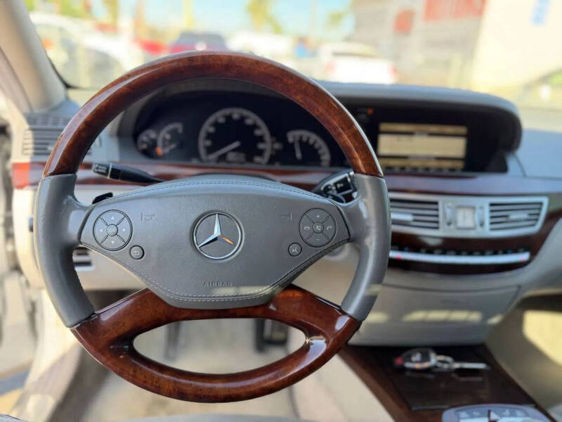 2012 Mercedes-Benz S-Class S 550