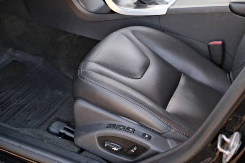 2015 Volvo V60 T5 Drive-E Premier Plus