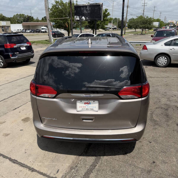 2018 Chrysler Pacifica Touring L
