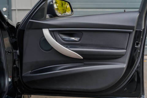 2018 BMW 3 Series 320i xDrive