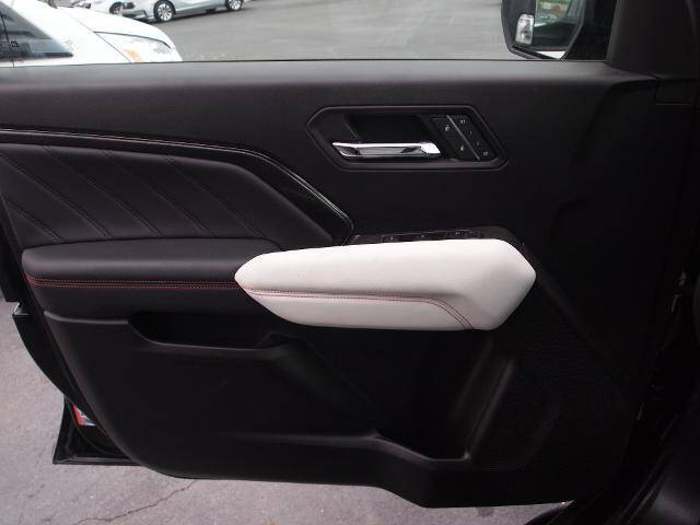 2023 GMC Canyon AT4X