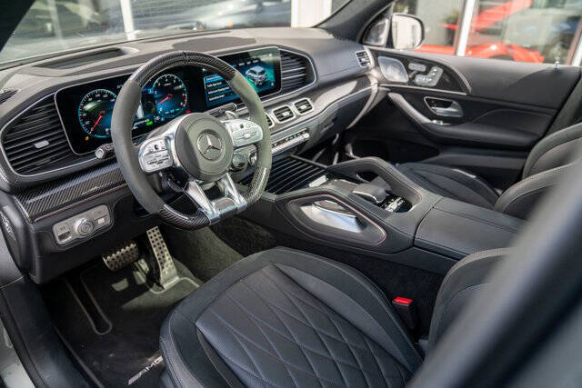 2021 Mercedes-Benz GLS 11