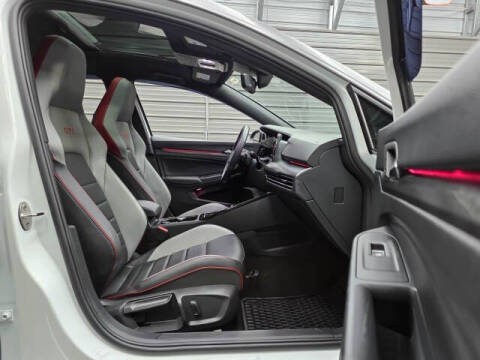 2024 Volkswagen Golf GTI SE
