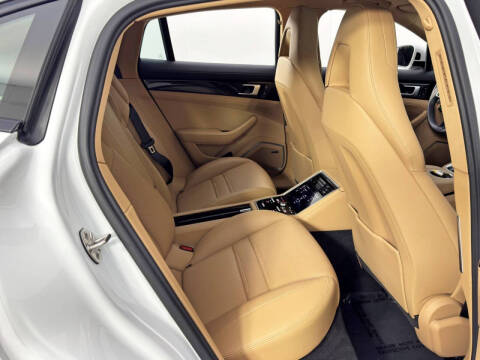 2021 Porsche Panamera 4S E-Hybrid