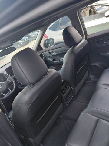 2021 Nissan Rogue SL