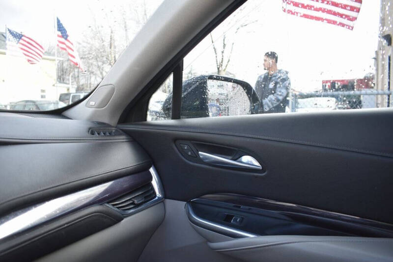 2019 Cadillac XT4 Luxury