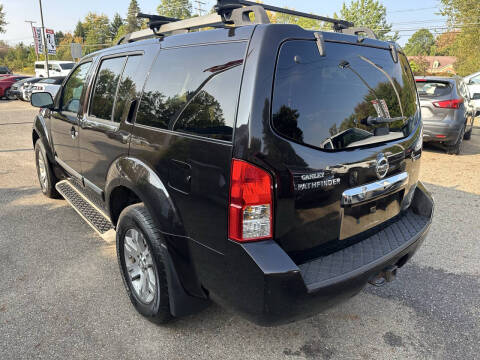 2011 Nissan Pathfinder S