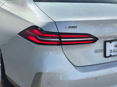 2025 BMW 5 Series 530i xDrive