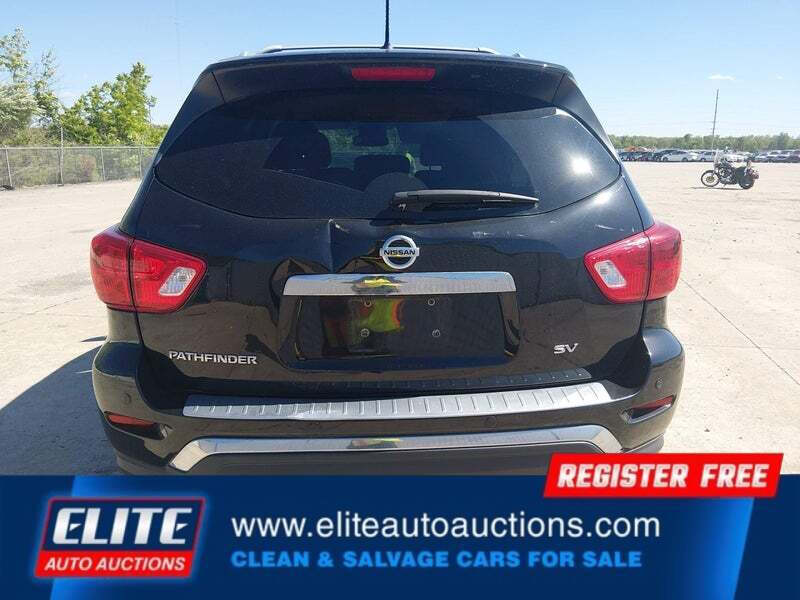 2018 Nissan Pathfinder SV