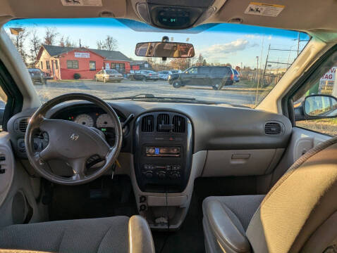 2005 Dodge Grand Caravan SXT