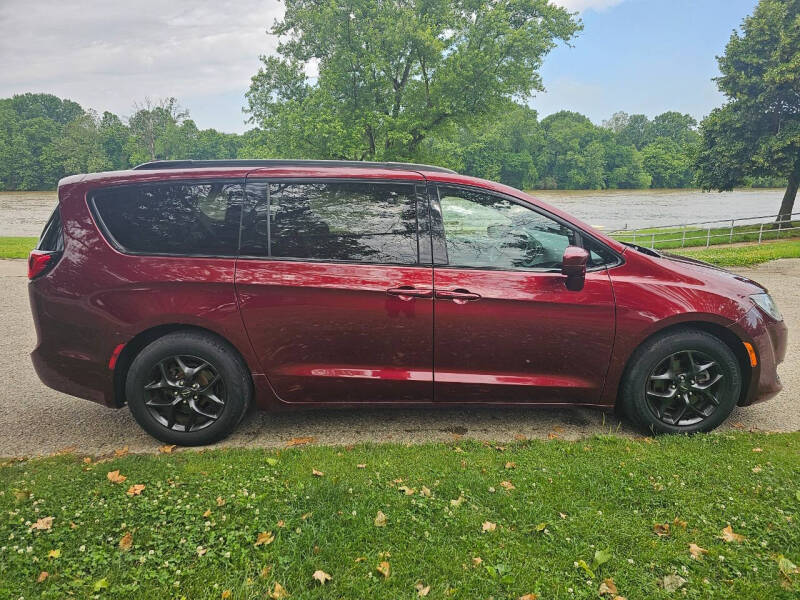 Used 2018 Chrysler Pacifica Touring L Plus with VIN 2C4RC1EGXJR332609 for sale in Terre Haute, IN