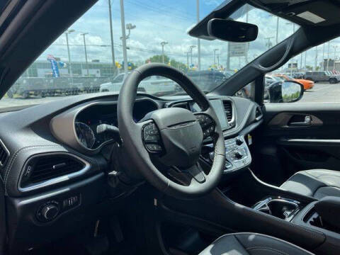 2027 Chrysler Pacifica Limited
