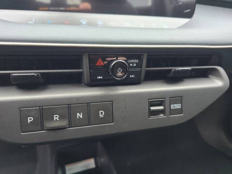 2026 Nissan LEAF Platinum+