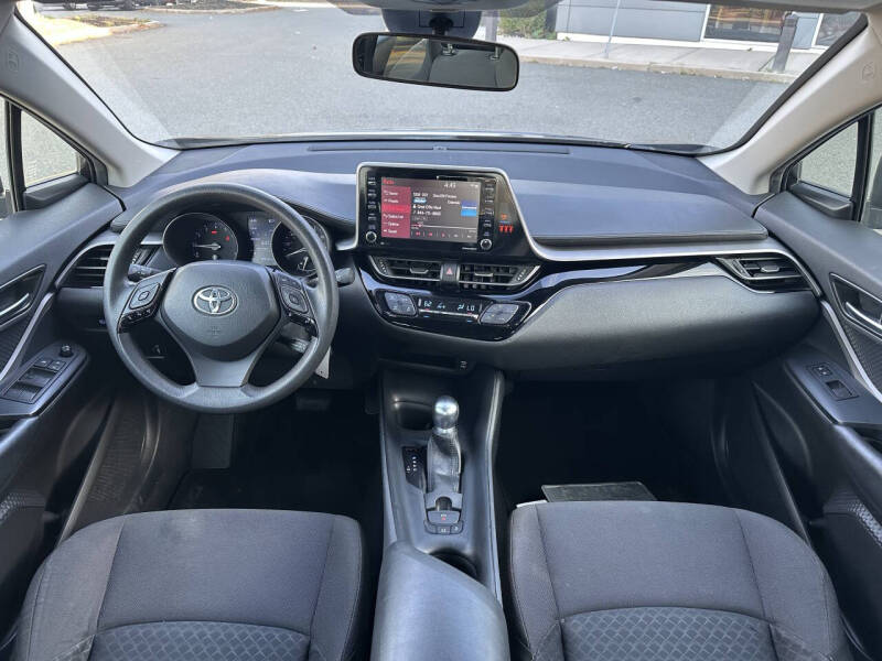 2020 Toyota C-HR XLE