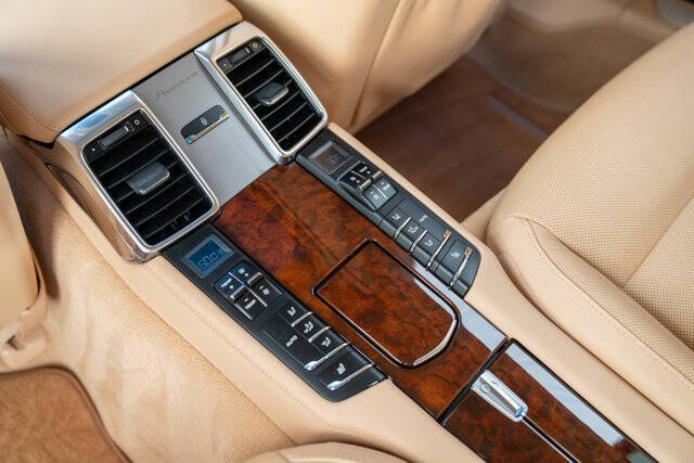 2012 Porsche Panamera 30